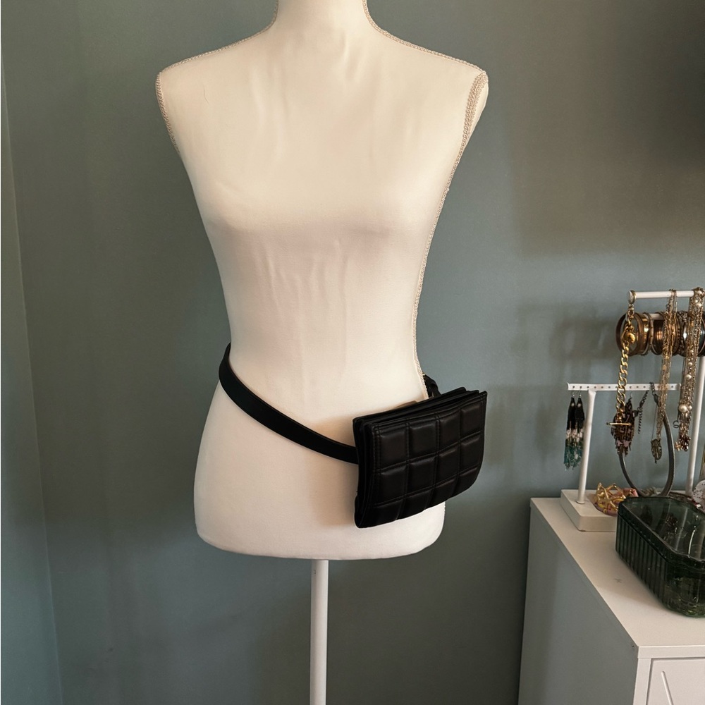 Steve Madden Black Fanny Pack Bag